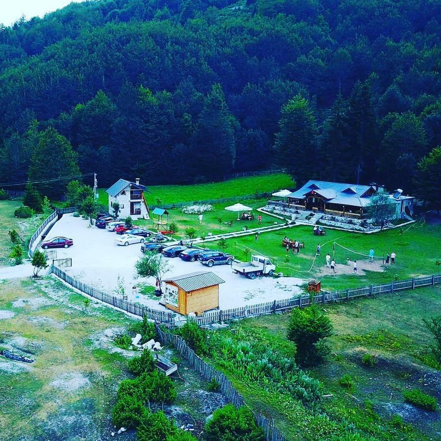 Krojet E Rrogamit Валбона Екстериор снимка